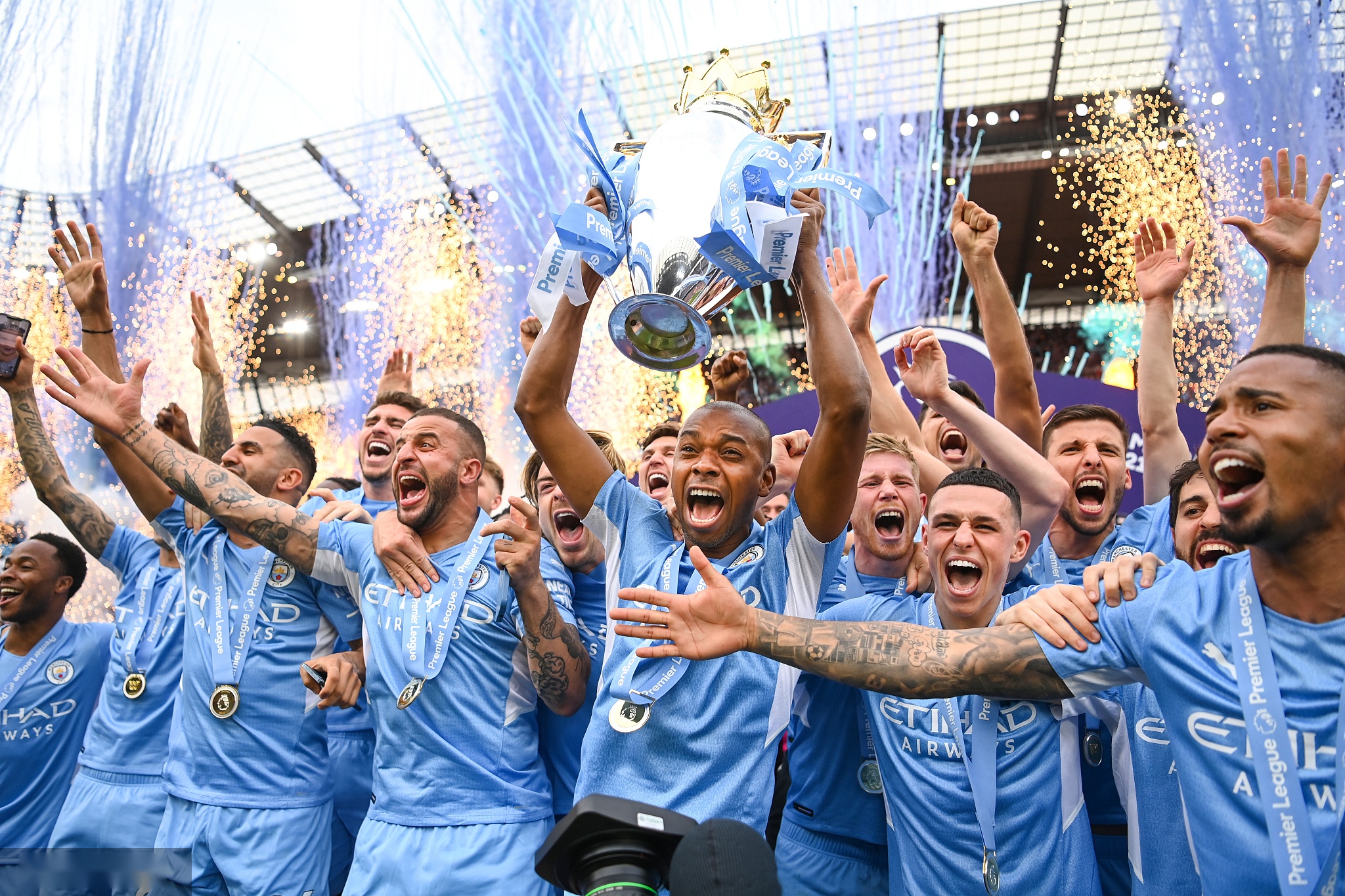 球队在夏季 球队在夏季